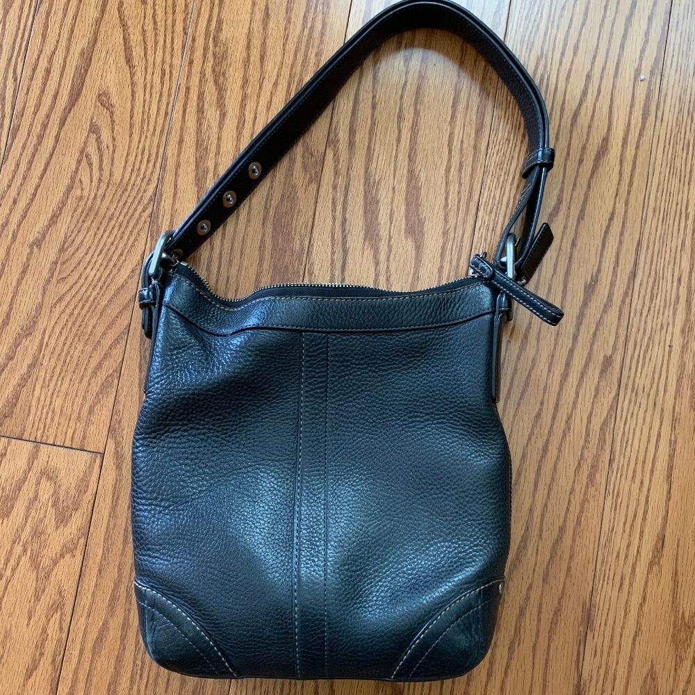 Coach Sling Pebbled Leather Purse